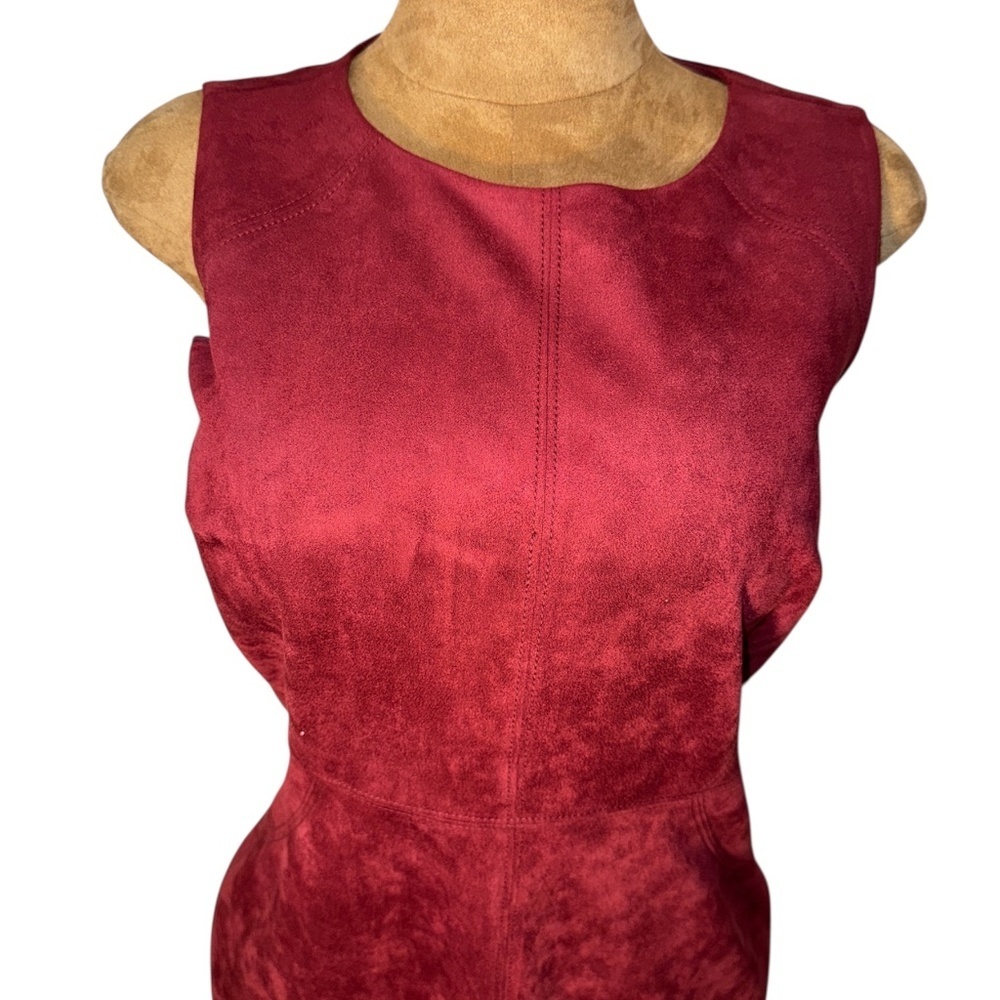 Chico's faux suede sleeveless sheath dress, deep garnet Red, Sz 0 Or S /4 - Picture 2 of 10